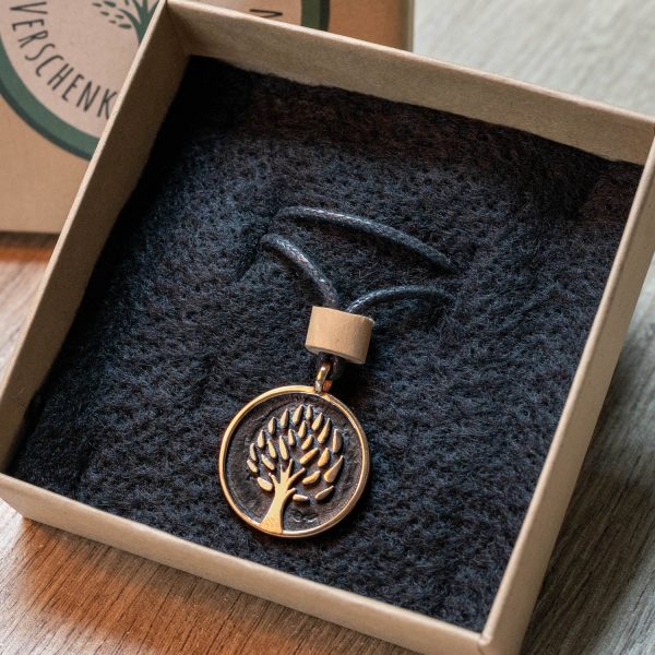 Planet Tree Anhänger aus Bronze mit Naturband Rabatt – Bild 3
