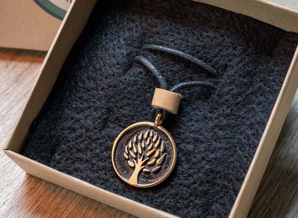 Planet Tree Anhänger aus Bronze mit Naturband Rabatt – Bild 2