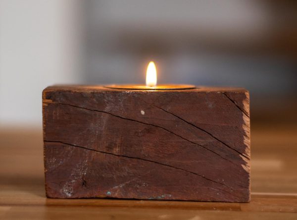 Vintage Teelichthalter aus altem Holzbalken - Geschenk plus Baumspende in deutschem Landesforst Online-Schn?ppchen – Bild 5